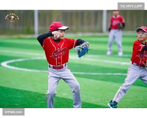 棒球文化融入城市生活:从赛场求婚到社区活动的情感联结